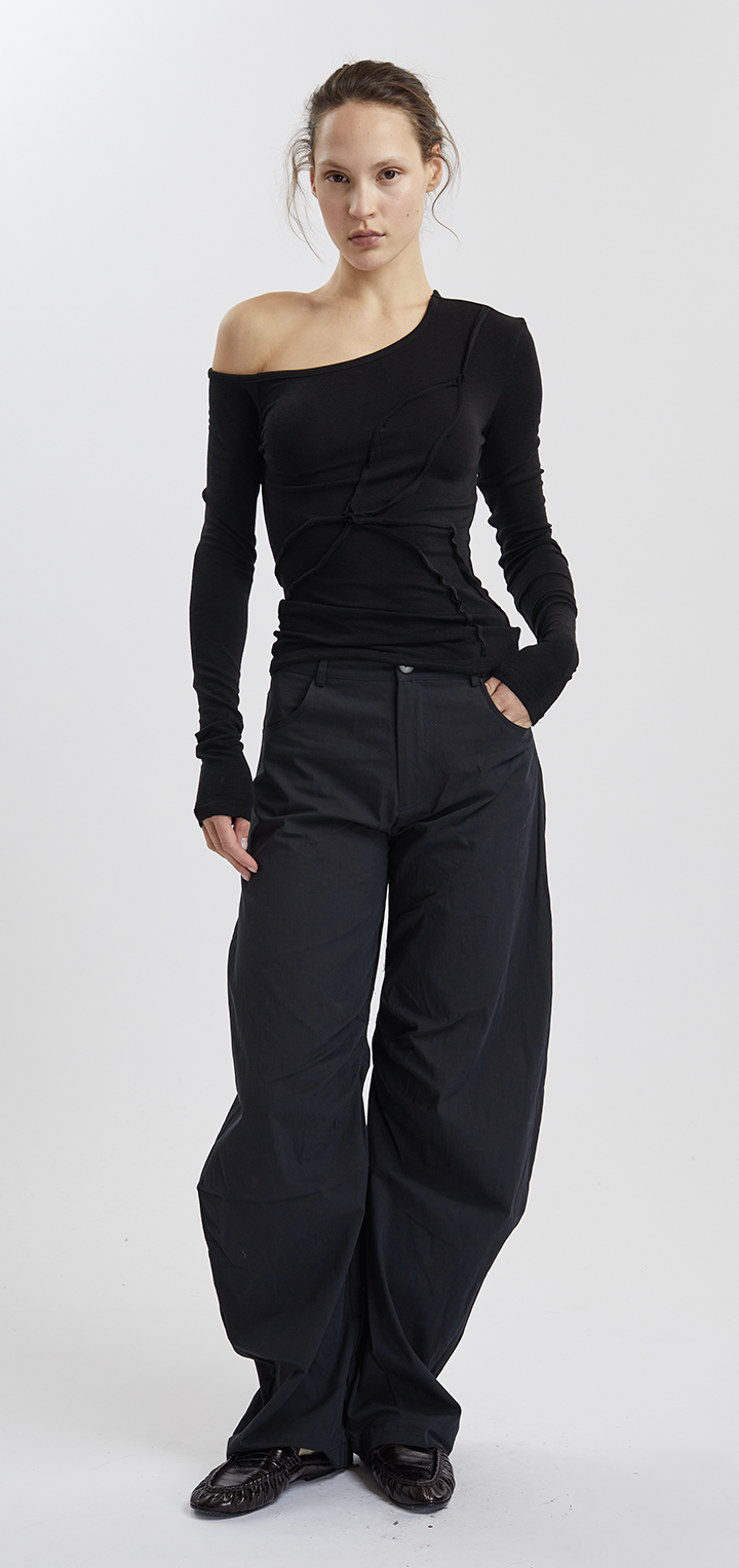 Papper long sleeved off shoulder tshirt - Black